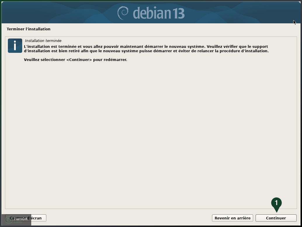Crée un serveur GLPI sous Debian 13 avec Hyper-V
